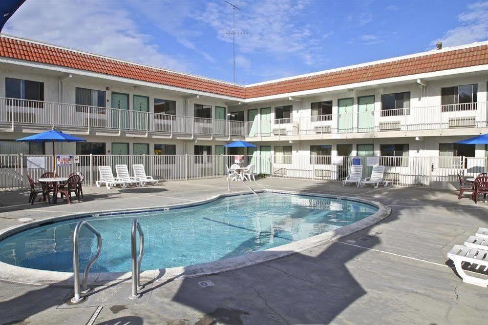 Park Inn By Radisson, Modesto Exterior foto